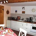 Fachwerkhaus Mit Rustikalem Weinkeller Und Garten, Ganze Unterkunft, Gute Lage *