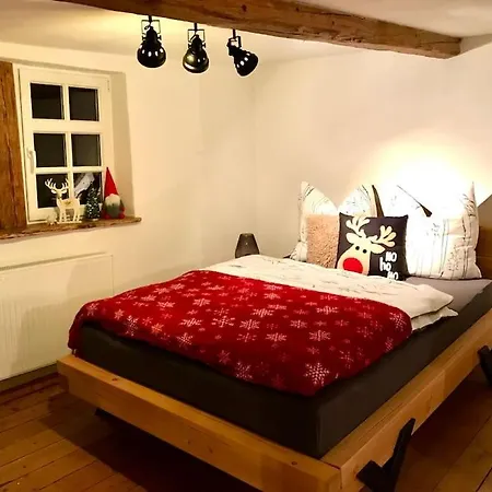 Fachwerkhaus Mit Rustikalem Weinkeller Und Garten, Ganze Unterkunft, Gute Lage Ferienhaus Laucha (Thuringia)