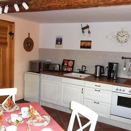 Fachwerkhaus Mit Rustikalem Weinkeller Und Garten, Ganze Unterkunft, Gute Lage *