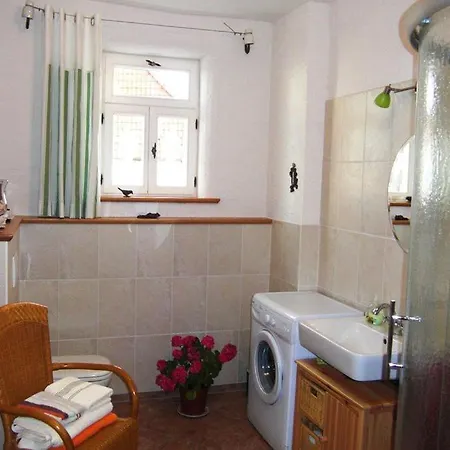 בית נופש Fachwerkhaus Mit Rustikalem Weinkeller Und Garten, Ganze Unterkunft, Gute Lage Laucha (Thuringia)