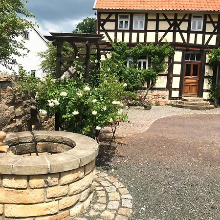 Fachwerkhaus Mit Rustikalem Weinkeller Und Garten, Ganze Unterkunft, Gute Lage Ferienhaus