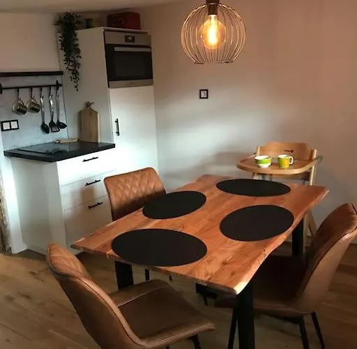 Fachwerkhaus Mit Rustikalem Weinkeller Und Garten, Ganze Unterkunft, Gute Lage Feriehus Laucha (Thuringia)