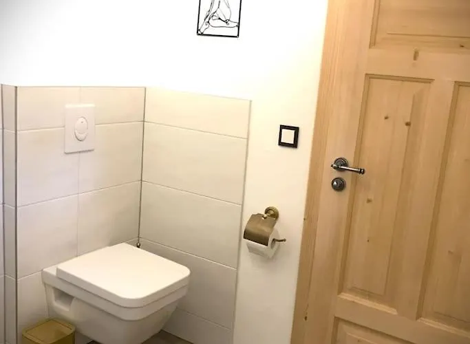 Feriehus Fachwerkhaus Mit Rustikalem Weinkeller Und Garten, Ganze Unterkunft, Gute Lage