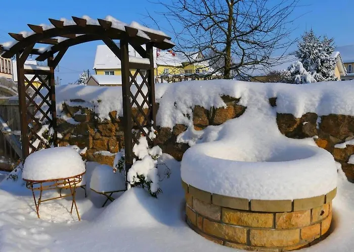 Fachwerkhaus Mit Rustikalem Weinkeller Und Garten, Ganze Unterkunft, Gute Lage * Laucha (Thuringia)