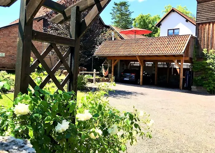 Fachwerkhaus Mit Rustikalem Weinkeller Und Garten, Ganze Unterkunft, Gute Lage