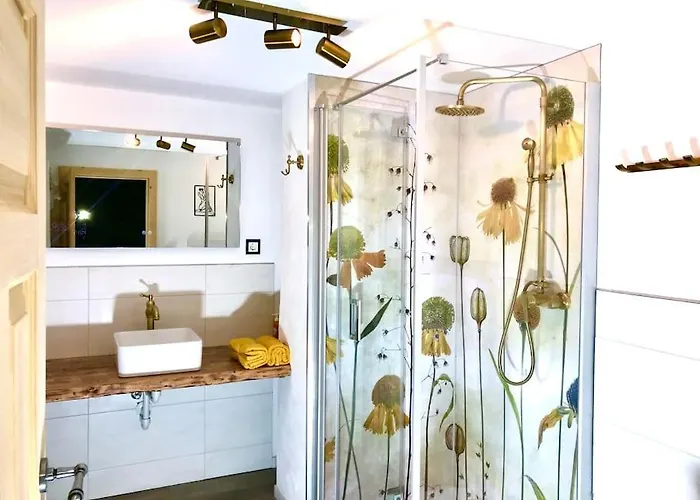 Fachwerkhaus Mit Rustikalem Weinkeller Und Garten, Ganze Unterkunft, Gute Lage