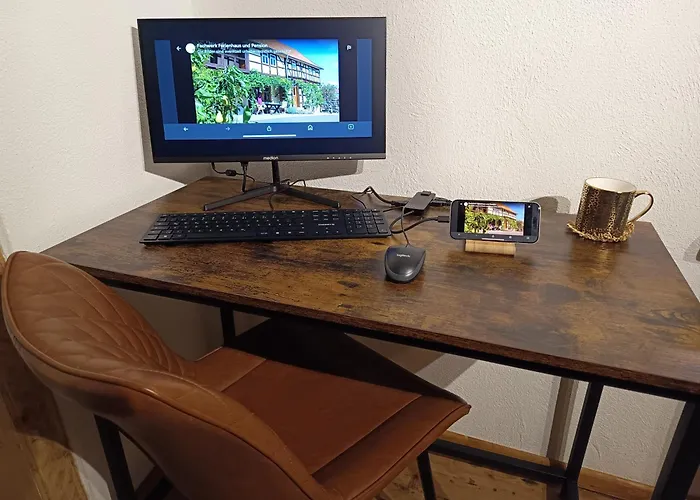 Fachwerkhaus Mit Rustikalem Weinkeller Und Garten, Ganze Unterkunft, Gute Lage Laucha (Thuringia)